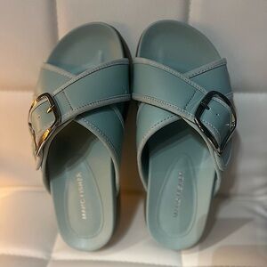 Women’s Marc Fisher Hazaia open toe slip-on casual sandals !